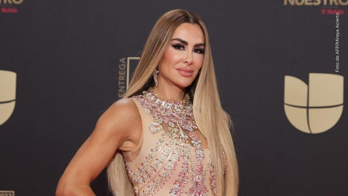 Ninel Conde presumió su figura con estricta rutina en el GYM Ninel Conde presumió su figura con estricta rutina en el GYM