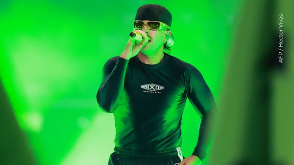 Trueno y Feid presentan "Cruz", una colaboración que marca tendencia Trueno y Feid presentan "Cruz", una colaboración que marca tendencia