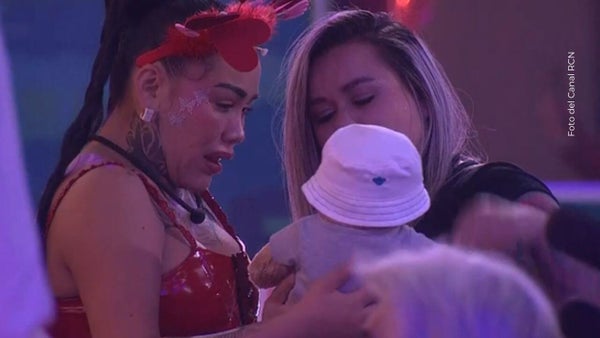 Hermana de Yina Calderón entró a La casa de los famosos: se movió, lloró y hasta habló con Melissa Hermana de Yina Calderón entró a La casa de los famosos: se movió, lloró y hasta habló con Melissa