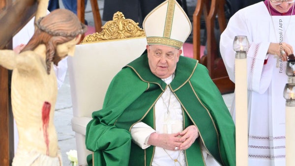 La inquietante profecía de Nostradamus sobre la muerte del papa Francisco y su sucesor