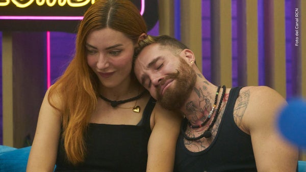 Peluche le insinuó a Norma Nivia que quiere una hija como ella: “¿una así es mucho pedir?” Peluche le insinuó a Norma Nivia que quiere una hija como ella: “¿una así es mucho pedir?”