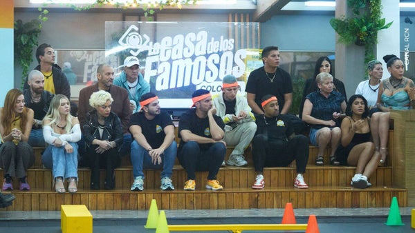 Participantes del equipo Fuego fueron castigados por el Jefe en La casa de los famosos Colombia Participantes del equipo Fuego fueron castigados por el Jefe en La casa de los famosos Colombia
