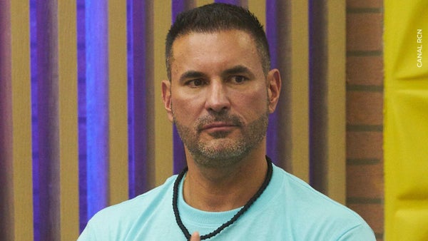 Prometida del 'Negro' Salas se pronunció tras supuesta infidelidad del actor revelada en La casa de los famosos Prometida del 'Negro' Salas se pronunció tras supuesta infidelidad del actor revelada en La casa de los famosos