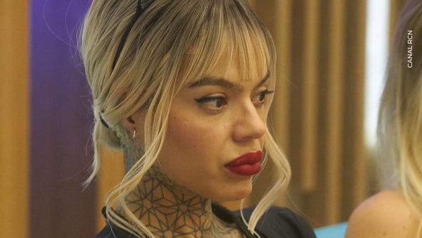 Melissa Gate rompió en llanto al no poder leer carta de su mamá en La casa de los famosos Melissa Gate rompió en llanto al no poder leer carta de su mamá en La casa de los famosos