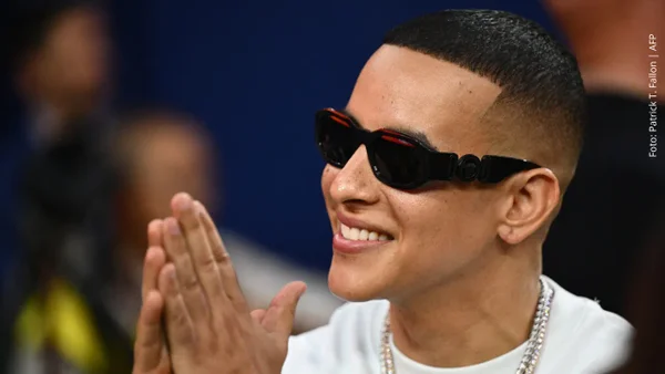 Daddy Yankee predicó en Medellín y envió un mensaje: “¡Dios Bendiga a Colombia!” Daddy Yankee predicó en Medellín y envió un mensaje: “¡Dios Bendiga a Colombia!”