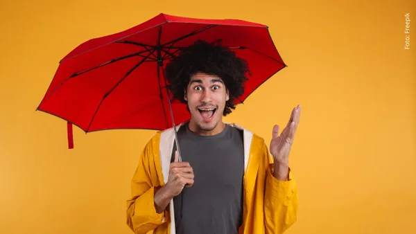 Los mejores memes que dejaron las lluvias en Bogotá: Titanic, canoas y más | Videos