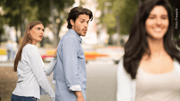 Video viral: Una mujer enfrenta a su esposo infiel captado en un motel