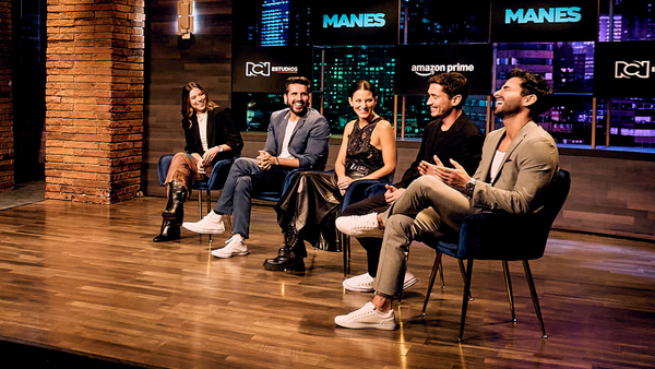 Las mentes creativas detrás del éxito de Manes ¡Disponible en Prime Video! Las mentes creativas detrás del éxito de Manes ¡Disponible en Prime Video!