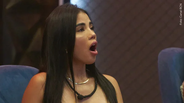 Cuarto ‘Fuego’ se burla de Karina por su gas y ella lanza picante respuesta | Video Cuarto ‘Fuego’ se burla de Karina por su gas y ella lanza picante respuesta | Video