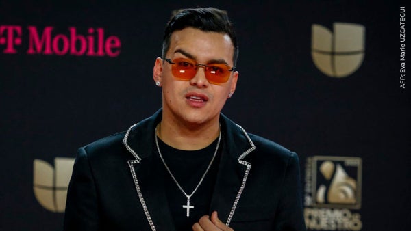 Yeison Jiménez muestra el cambio físico que se hizo y revela por qué no le gusta