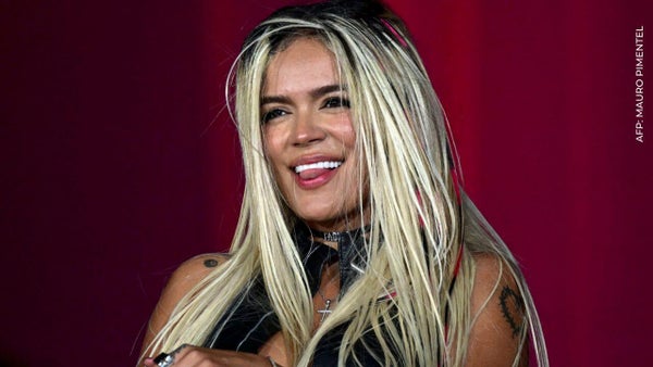 Karol G reapareció en público en Coachella disfrutando del show de Lady Gaga Karol G reapareció en público en Coachella disfrutando del show de Lady Gaga