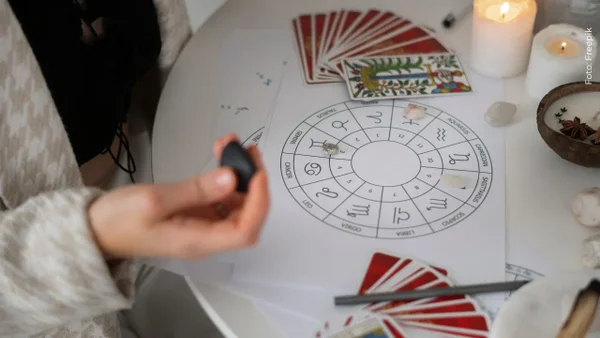 Mhoni Vidente explica tus sueños y revela ritual secreto para protegerte de energías