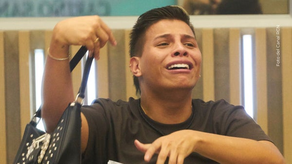 Mamá de Emiro llora de agradecimiento al recordar que le compró una casa | VIDEO Mamá de Emiro llora de agradecimiento al recordar que le compró una casa | VIDEO