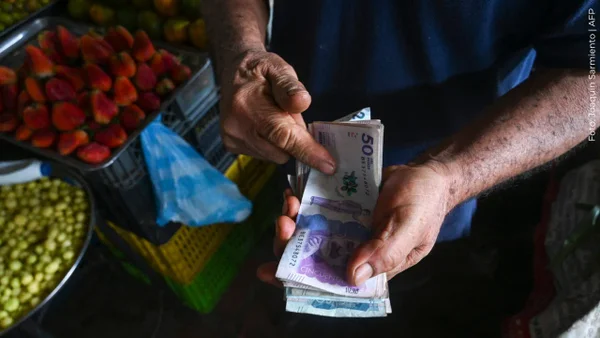 Prima de mitad de año en Colombia: cinco formas de aprovechar este dinero extra Prima de mitad de año en Colombia: cinco formas de aprovechar este dinero extra