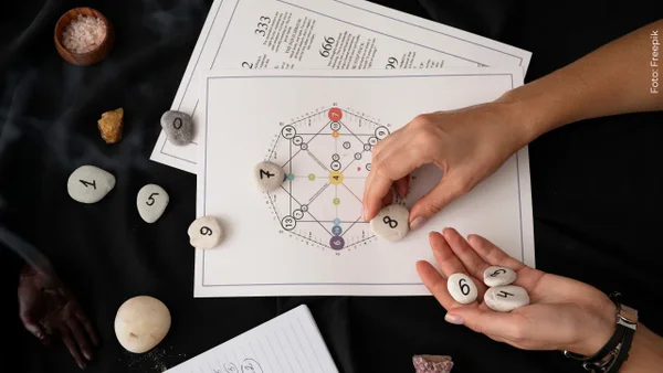 Horóscopo de Mhoni Vidente hoy, 21 de mayo: amor, cambios y señales del destino