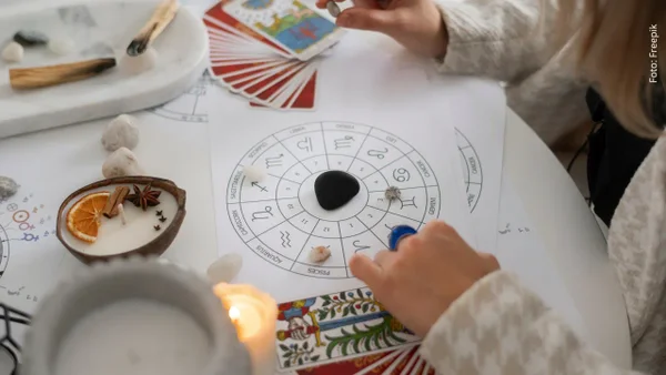 Horóscopo de Mhoni Vidente hoy, 27 de mayo: amor intenso, giros del destino y suerte