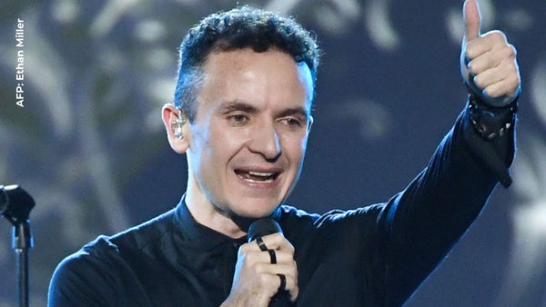 Fonseca emociona en Miami en una noche donde la música fue medicina