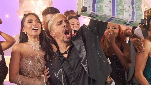 Sale a la luz la primera charla entre la hija de Karina y Altafulla tras la final de La casa de los famosos Sale a la luz la primera charla entre la hija de Karina y Altafulla tras la final de La casa de los famosos