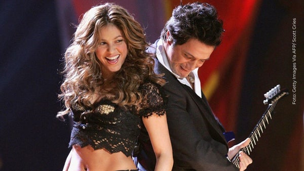 Alejandro Sanz le dijo "Te amo" a Shakira en pleno concierto y encendió las redes sociales Alejandro Sanz le dijo "Te amo" a Shakira en pleno concierto y encendió las redes sociales