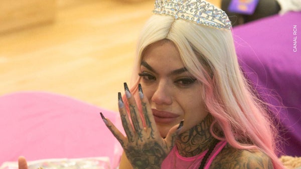 Melissa Gate rompe en llanto al hablar sobre cómo lidió con su autismo en La casa de los famosos Melissa Gate rompe en llanto al hablar sobre cómo lidió con su autismo en La casa de los famosos