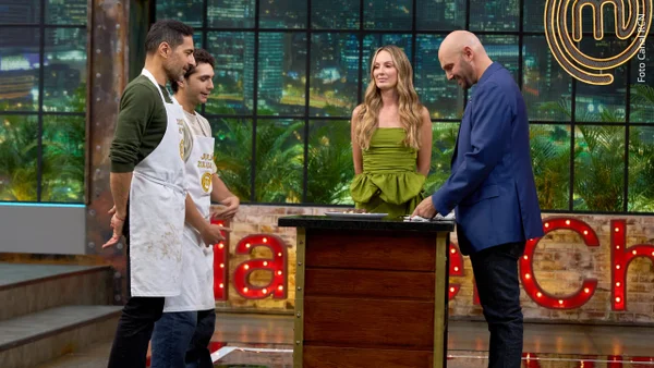 MasterChef Celebrity: dos proteínas crudas desataron críticas entre los jurados MasterChef Celebrity: dos proteínas crudas desataron críticas entre los jurados