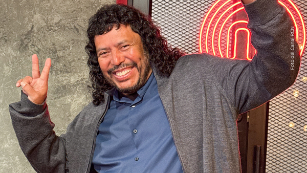 René Higuita causa ternura al bailar cumbia: Claudia Bahamón compartió el video René Higuita causa ternura al bailar cumbia: Claudia Bahamón compartió el video