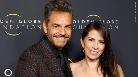 Eugenio Derbez y Alessandra Rosaldo en la Cena de la Fundación Globo de Oro.