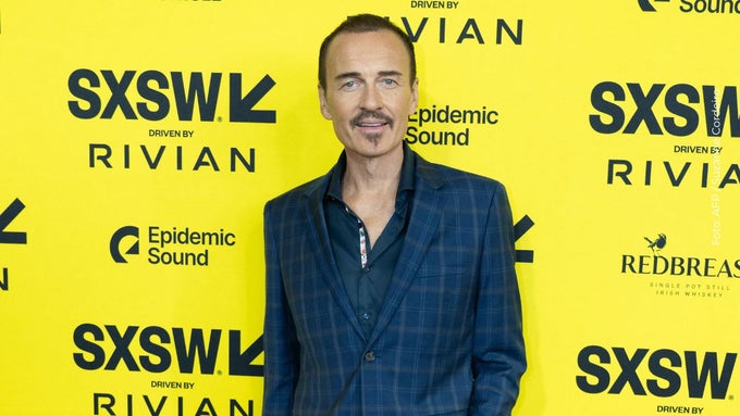 Julian McMahon en el estreno de 'The Surfer'