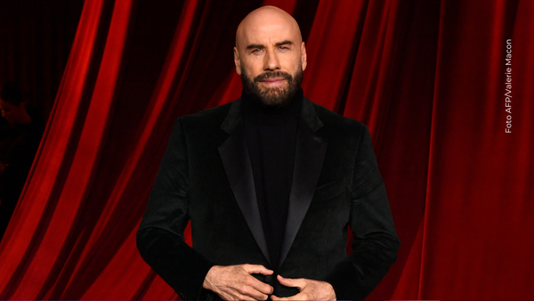 John Travolta revive su icónico papel de Danny Zuko en Los Ángeles