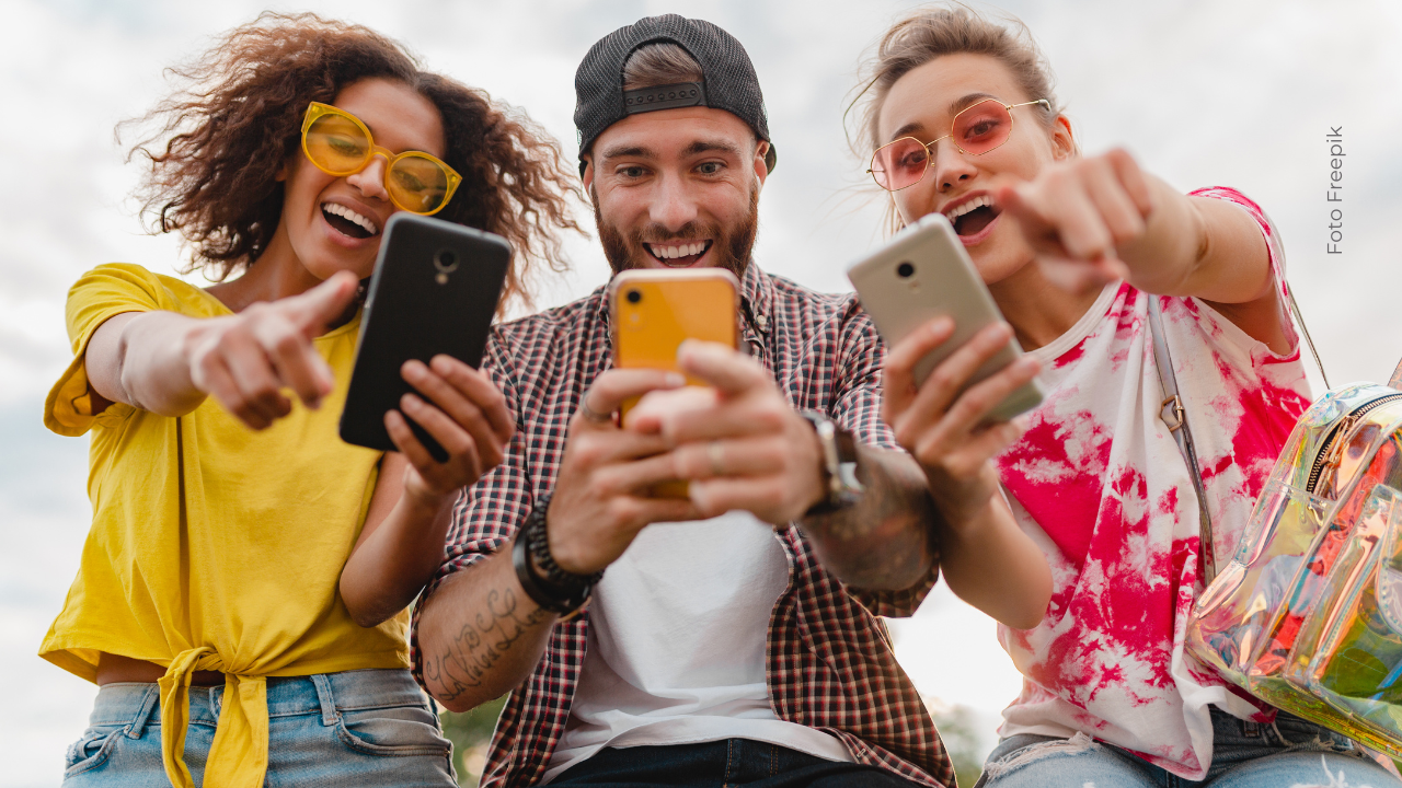 La Generación Z ha transformado el lenguaje en una herramienta emocional y social.