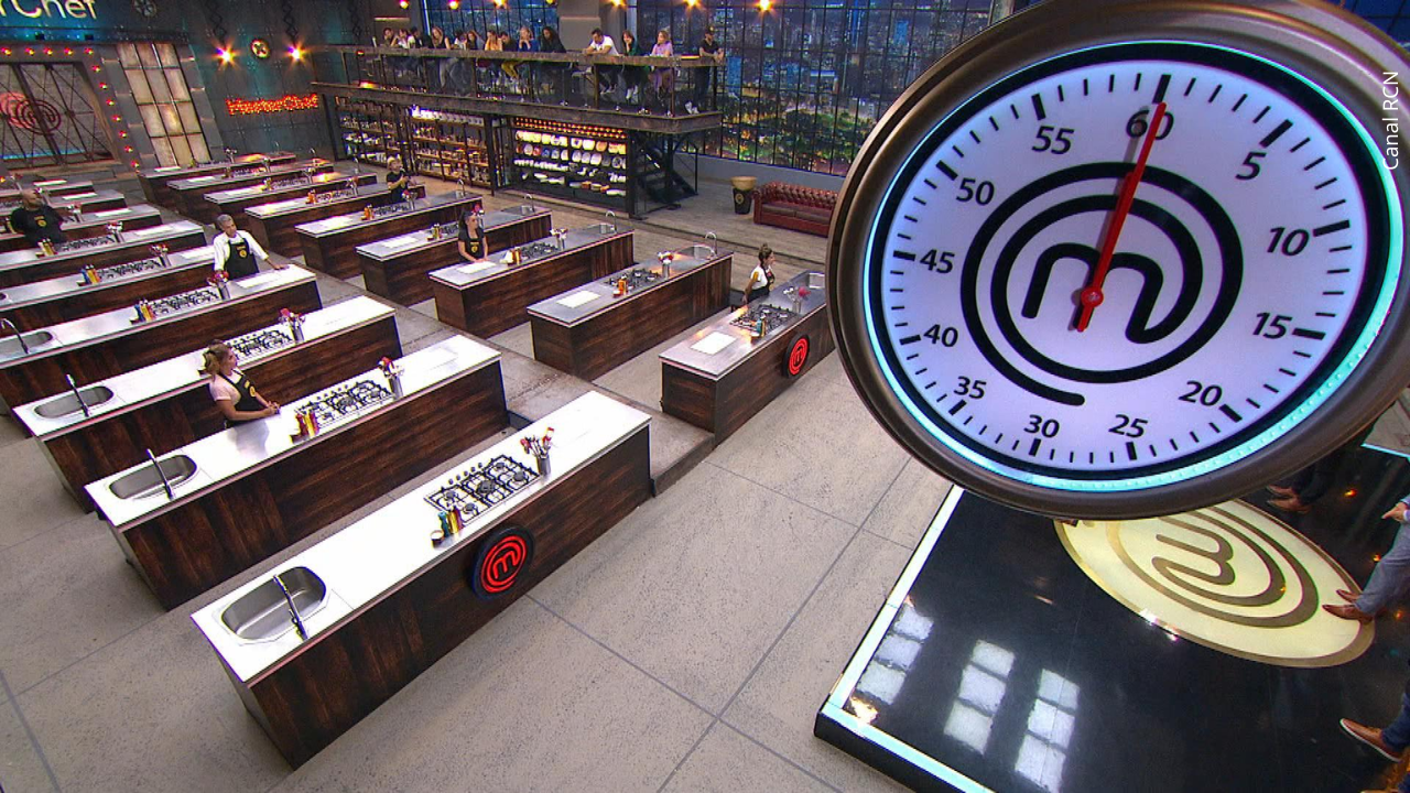 Faltan 15 minutos para que se acabe el reto del día en MasterChef Faltan 15 minutos para que se acabe el reto del día en MasterChef Celebrity