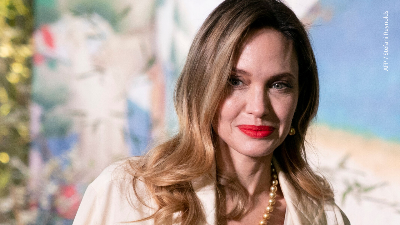 Angelina Jolie llega a la Cena de Estado en honor del presidente de Corea del Sur, Yoon Suk Yeol.