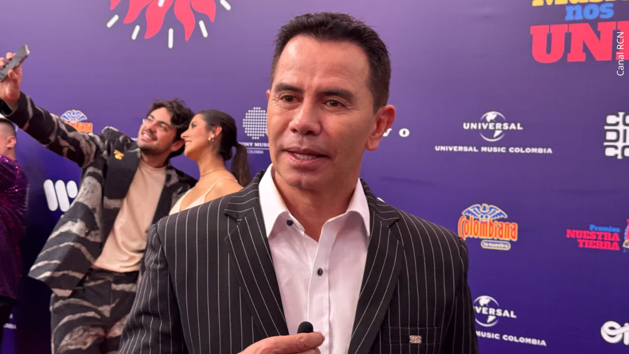 Jhonny Rivera emociona con generoso gesto hacia uno de sus empleados