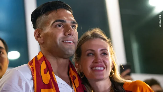 Falcao se gana el corazón de sus fans con cálidas vacaciones