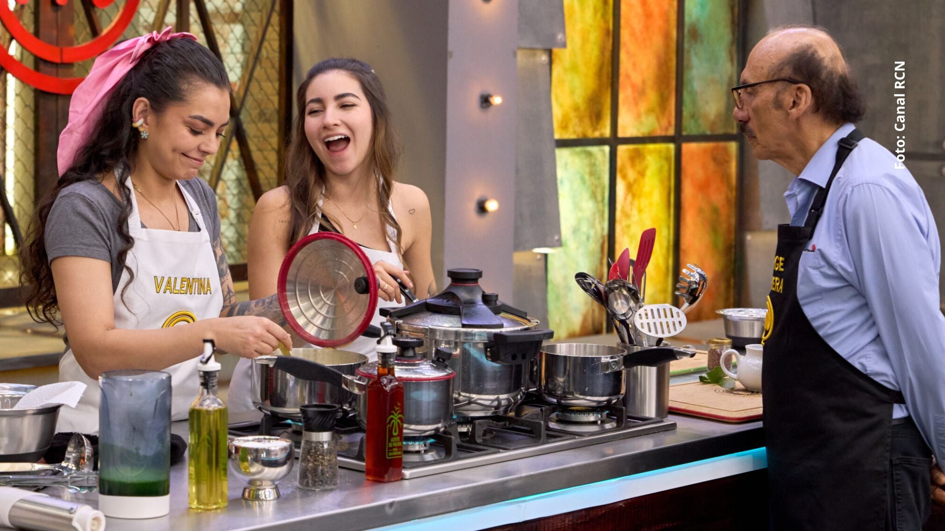 Valentina Taguado, Valeria Aguilar y Jorge Herrera