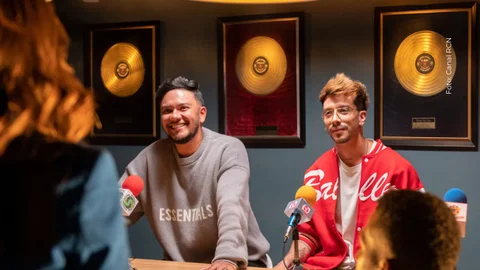 Pasabordo y Elder Dayán juntos en una colaboración
