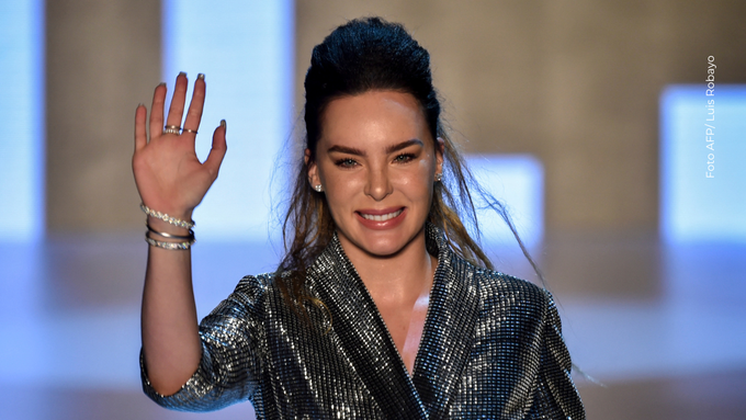 Belinda se inspira en los aristogatos para su nuevo sencillo Del cuento de hadas al despecho elegante... Belinda lo volvió a hacer: convirtió una canción infantil en un himno para recordar a esos “gatos” que solo juegan golf, visten de lujo y no saben amar.