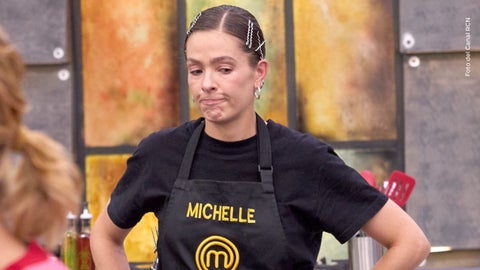 ¡Golpe duro en MasterChef! Seis famosos recibieron el delantal negro