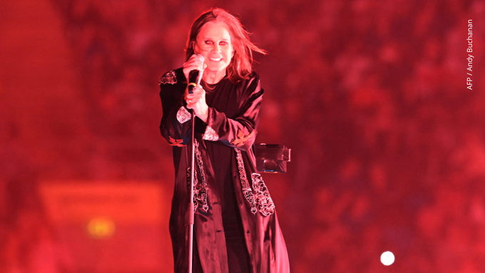 Este fue el último deseo de de Ozzy Osbourne Ozzy Osbourne actúa durante la ceremonia de clausura de los Juegos de la Commonwealth.