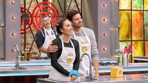 Raúl conmovió a Luly en MasterChef con inesperado gesto en pleno reto
