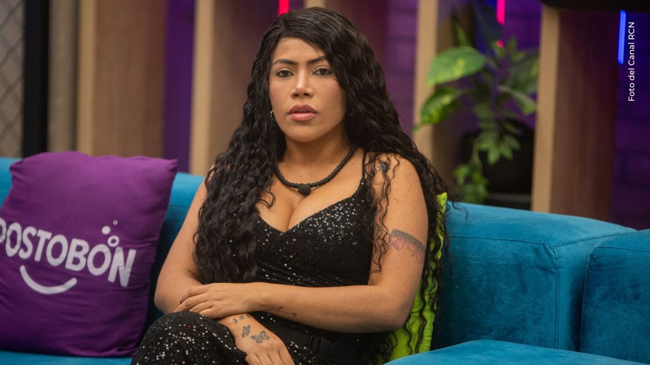Valentino arremete contra La Toxi Costeña en pleno evento musical