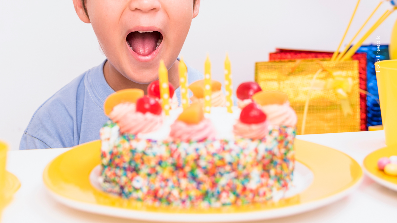 Cumpleaños de Salvador, el hijo de Melina Ramírez El pastel azul fue protagonista en la previa del cumpleaños número 6 del hijo de Melina Ramírez.