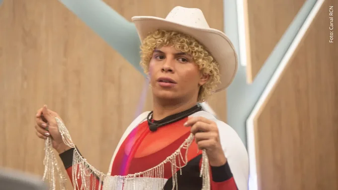Emiro Navarro celebró su triunfo en redes Más de un millón de reacciones le dieron el triunfo a Emiro Navarro en el reto de TikTok organizado por J Balvin.