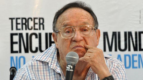 Carlos Villagrán 'Quico' opinó de la bioserie que retrata la vida de Roberto Gómez Bolaños.