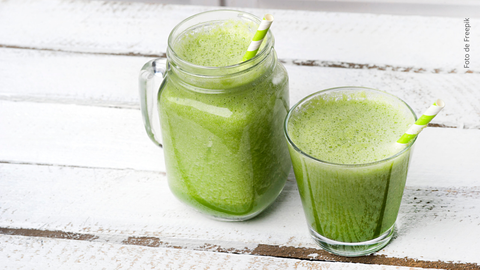 Batido verde saludable.