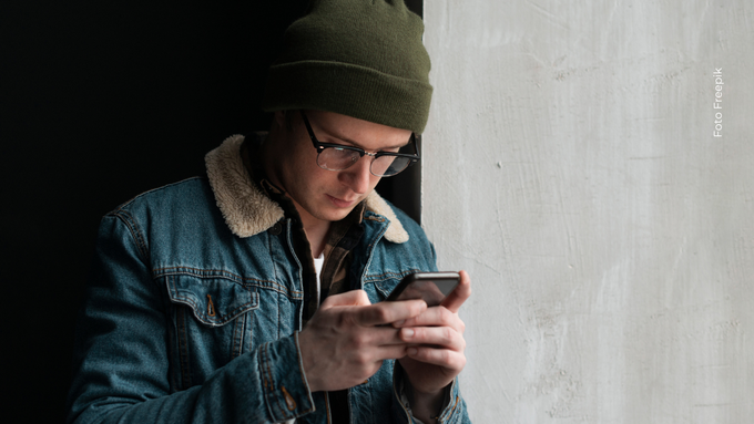 Un joven publicó las fotos del sujeto que se llevó su celular La publicación dividió opiniones: algunos aplauden la acción, otros la consideran riesgosa.