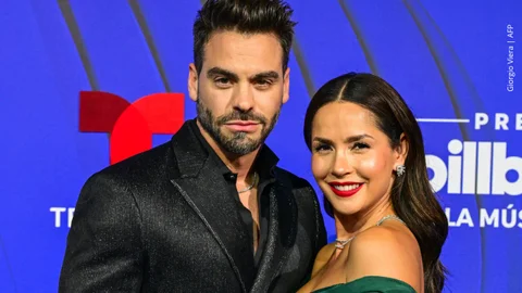 Carmen Villalobos enternece con foto romántica junto a su novio