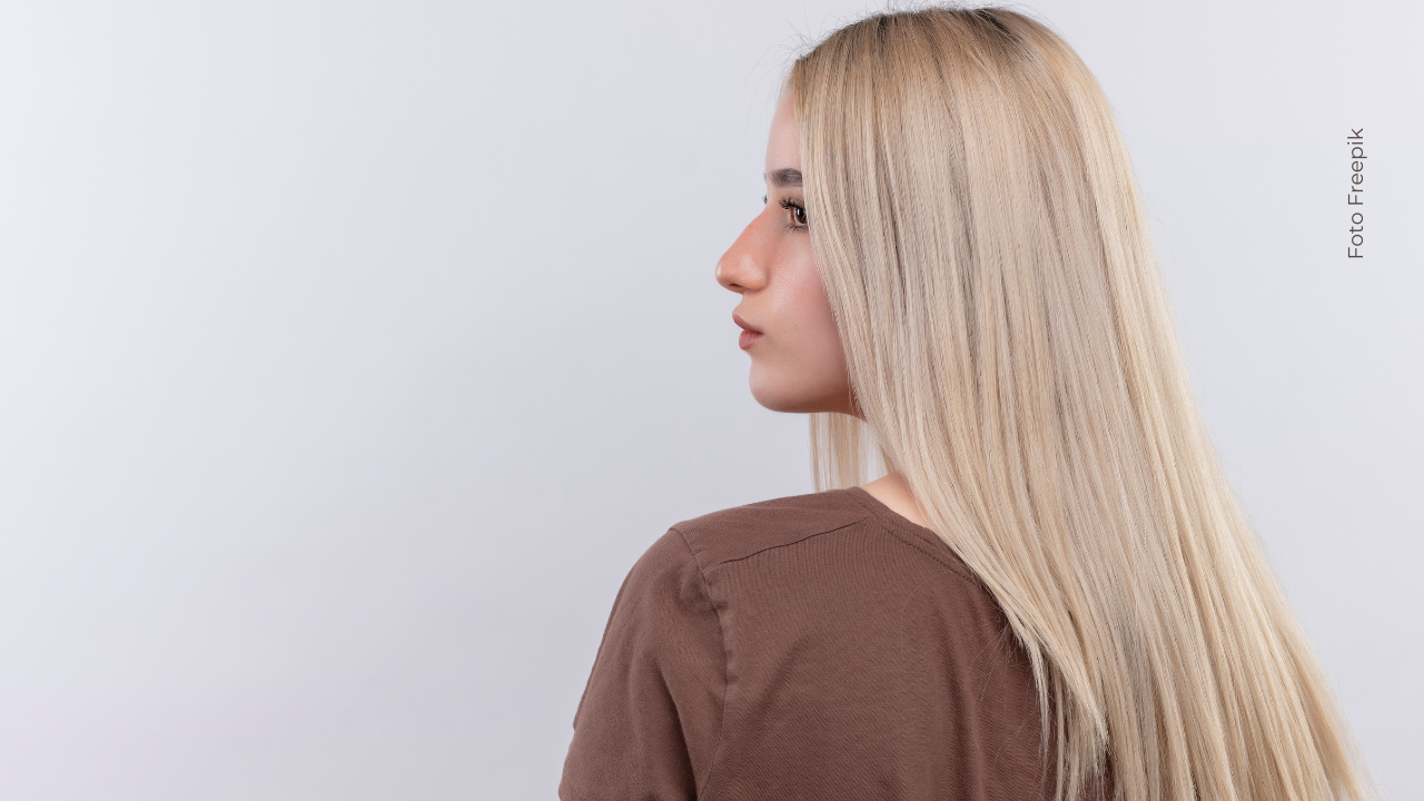 Vogue creó una modelo con IA a imagen que generó la polémica: esta “modelo” no es real, fue creada digitalmente para una campaña publicitaria de Guess.