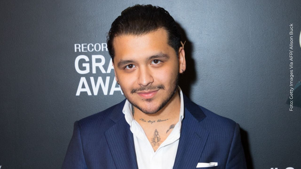 Christian Nodal en el Museo GRAMMY