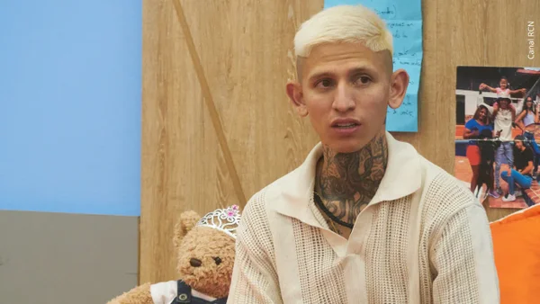 La Liendra entregó almuerzos a personas sin hogar en Medellín: así reaccionaron sus seguidores La Liendra entregó almuerzos a personas sin hogar en Medellín: así reaccionaron sus seguidores